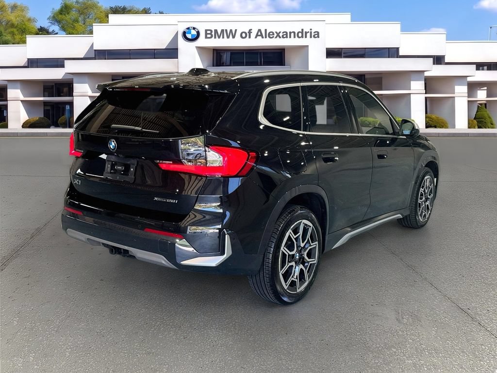 Used 2023 BMW X1 xDrive28i w/ Premium Package AWD/4WD image 5