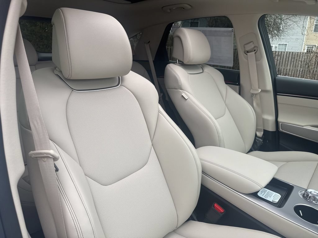 New 2026 Genesis GV70 2.5T Select AWD/4WD image 34