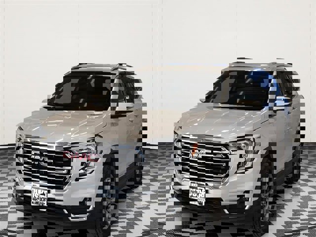 Used 2022 GMC Terrain SLT image 9