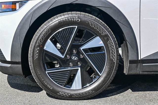 Certified 2025 Hyundai Ioniq 5 SEL image 11