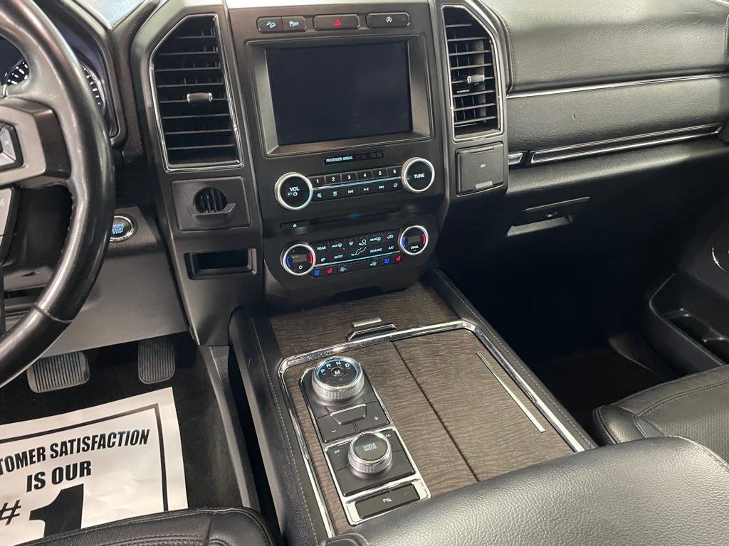 Used 2018 Ford Expedition Limited AWD/4WD image 41