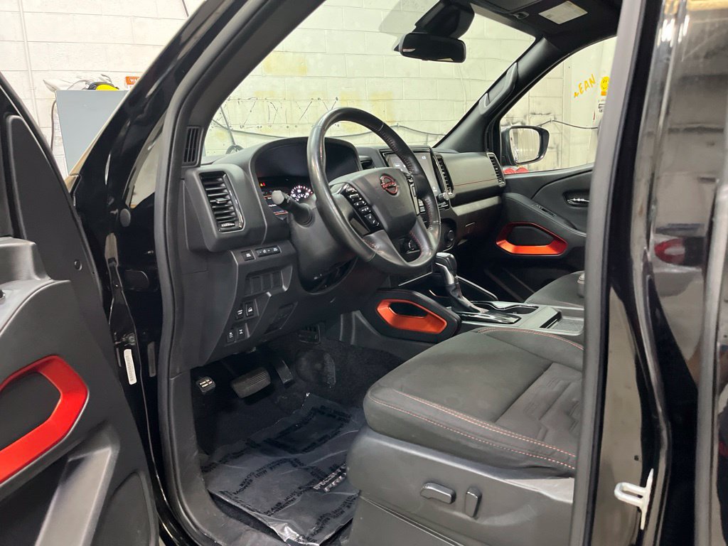 Used 2024 Nissan Frontier PRO-4X AWD/4WD image 11