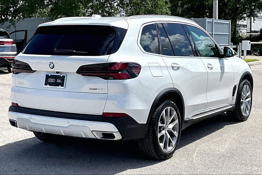 Used 2026 BMW X5 sDrive40i image 5