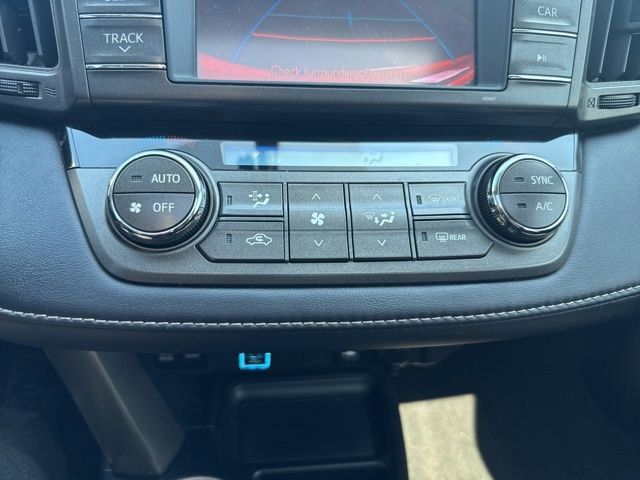 Used 2013 Toyota RAV4 XLE image 23