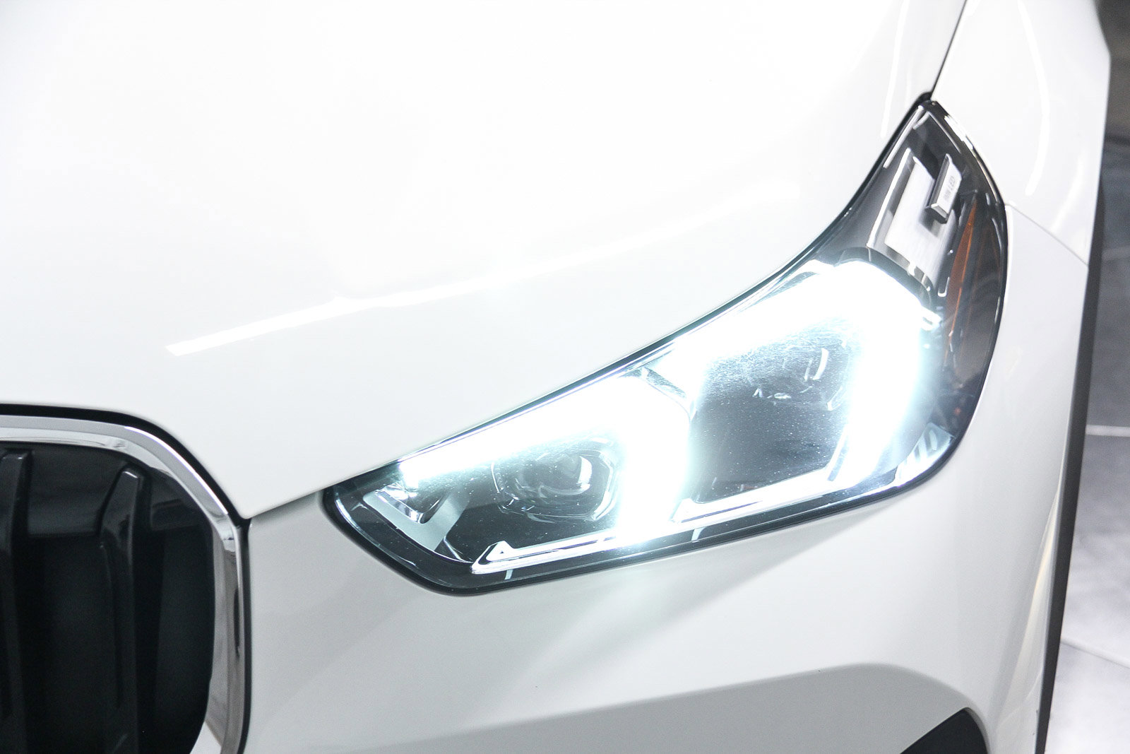 Certified 2023 BMW X1 xDrive28i AWD/4WD image 10