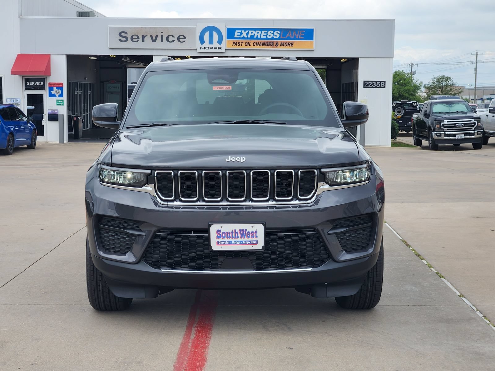 New 2026 Jeep Grand Cherokee Laredo RWD image 6