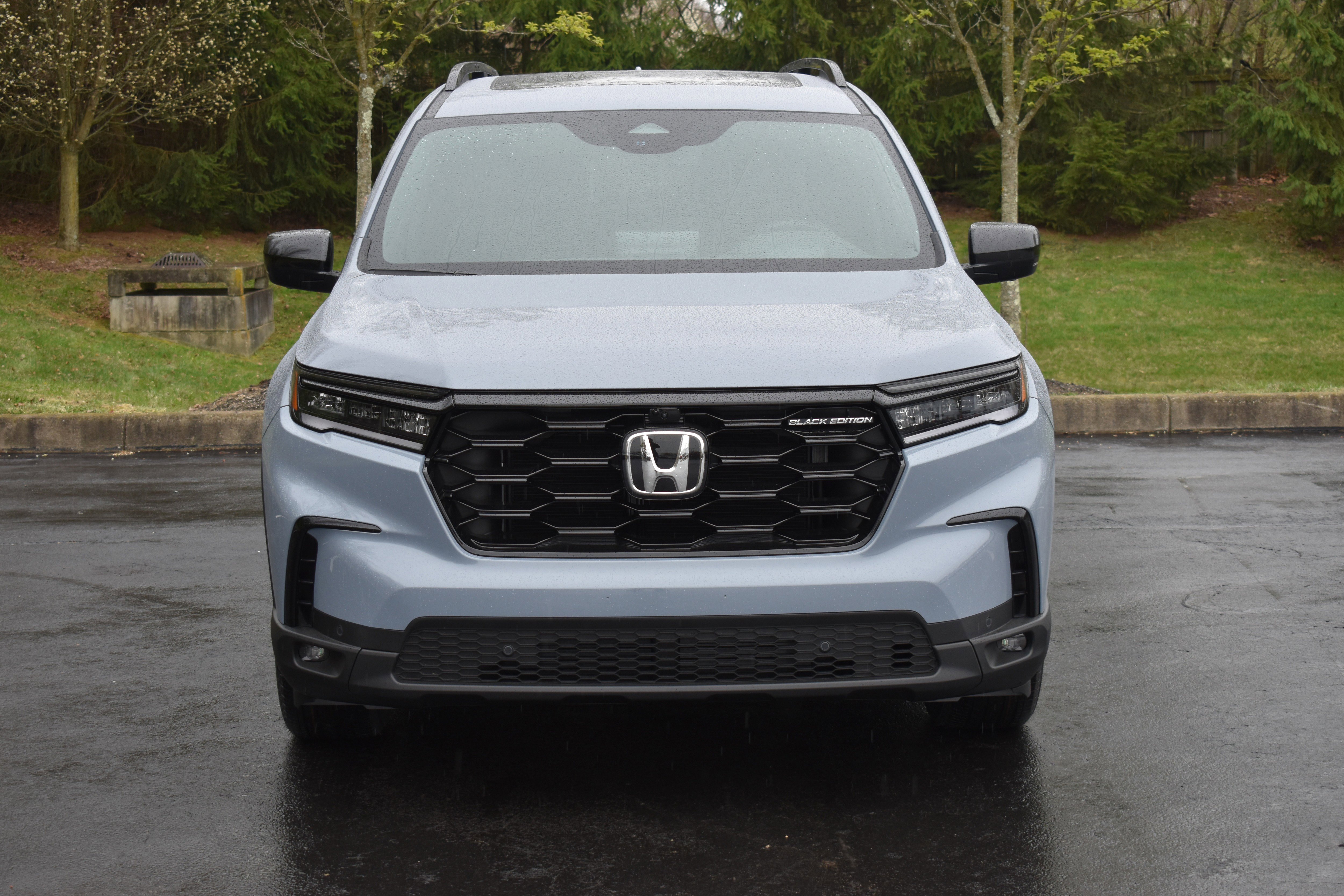 New 2025 Honda Pilot Black Edition image 2