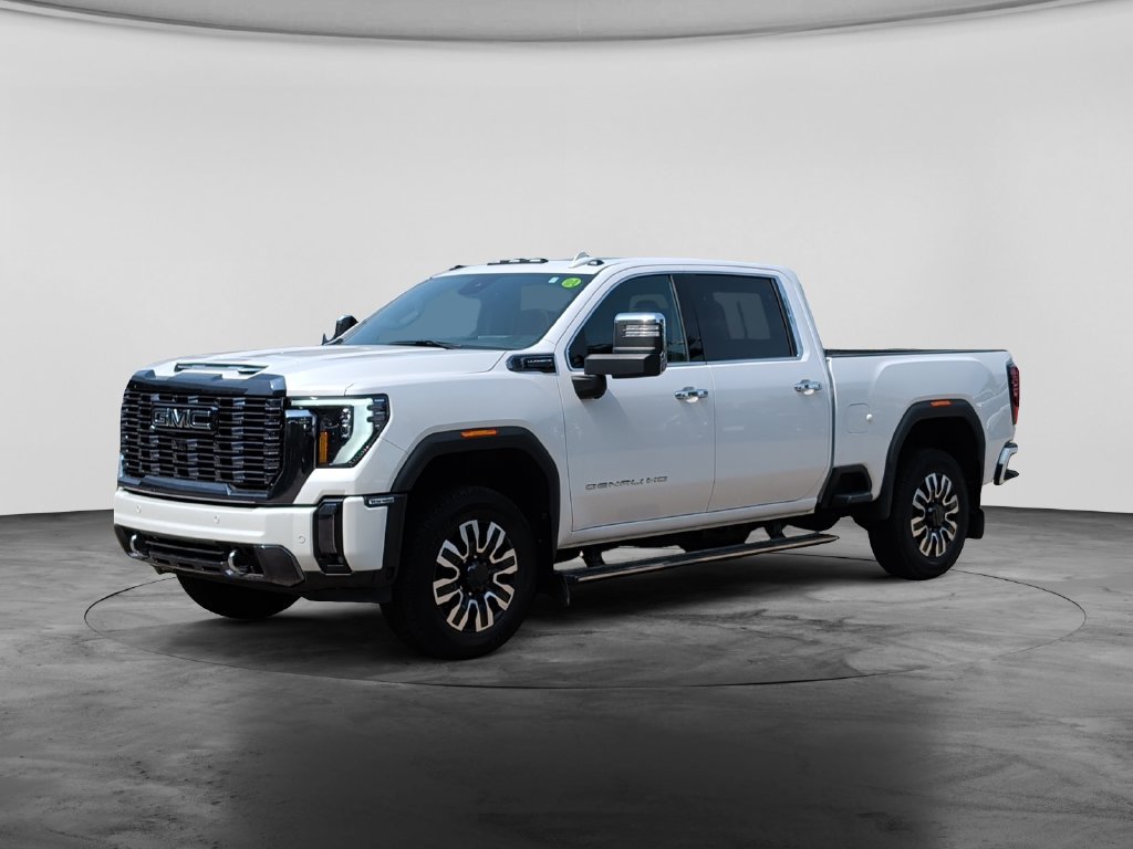 Used 2024 GMC Sierra 3500 Denali Ultimate AWD/4WD image 3