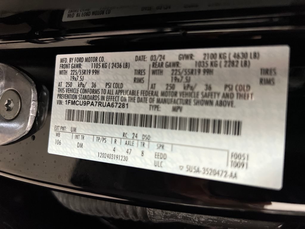Used 2024 Ford Escape ST-Line Elite w/ Premium Technology Package AWD/4WD image 34