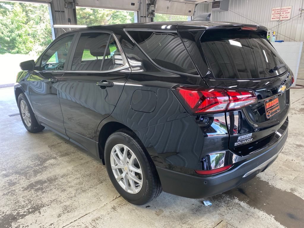 Used 2023 Chevrolet Equinox LT AWD/4WD image 6