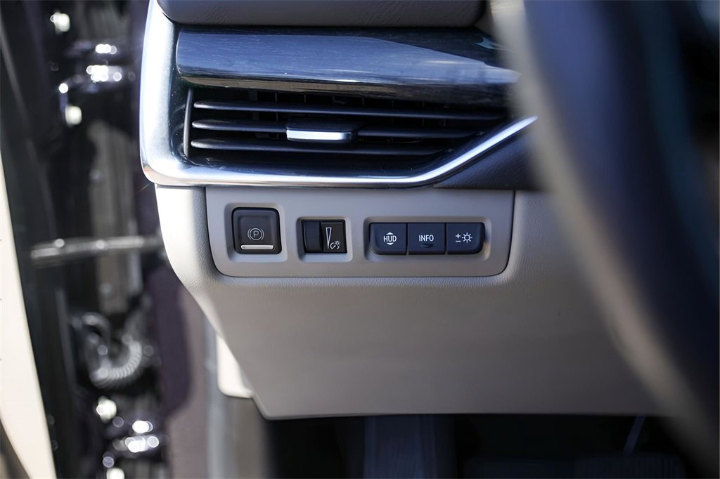 Certified 2022 Cadillac XT4 Premium Luxury w/ Technology Package image 14