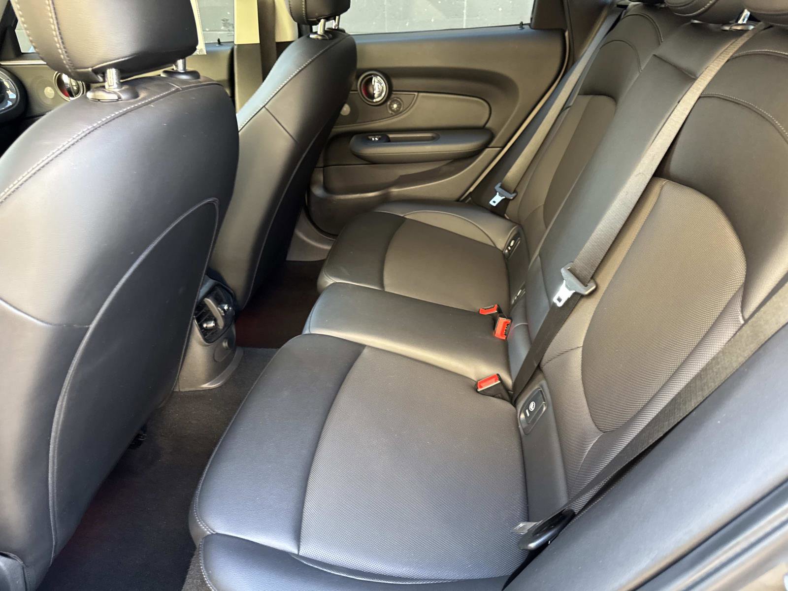 Used 2018 MINI Cooper Clubman ALL4 image 10