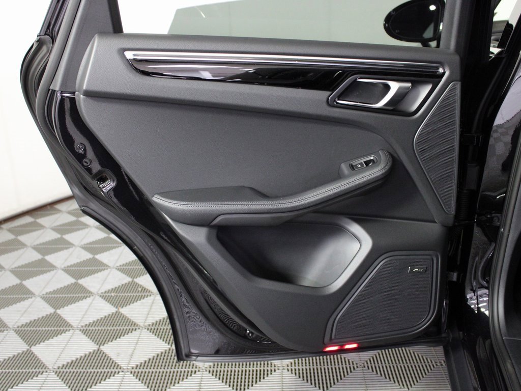 New 2026 Porsche Macan S image 33