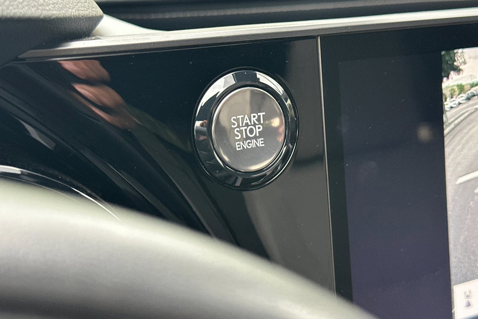 Used 2024 Lexus RX 350 Premium w/ Accessory Package (Z1) image 31