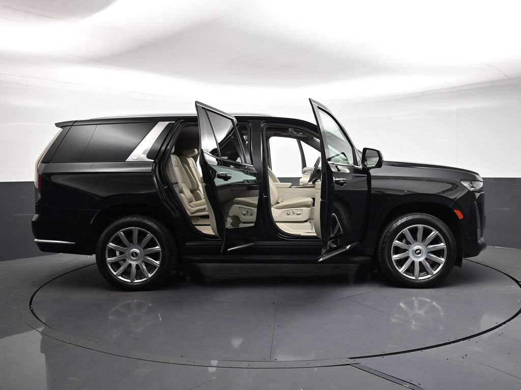 Certified 2021 Cadillac Escalade Premium Luxury Platinum AWD/4WD image 33