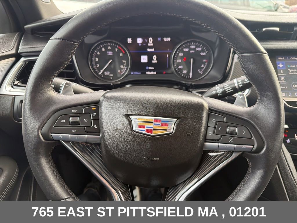 Used 2024 Cadillac XT6 Sport w/ Technology Package AWD/4WD image 15