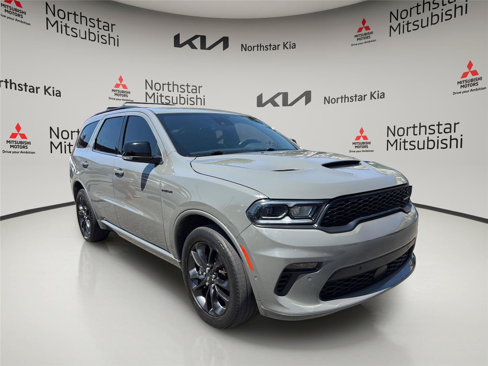 Used 2023 Dodge Durango R/T AWD/4WD image 11