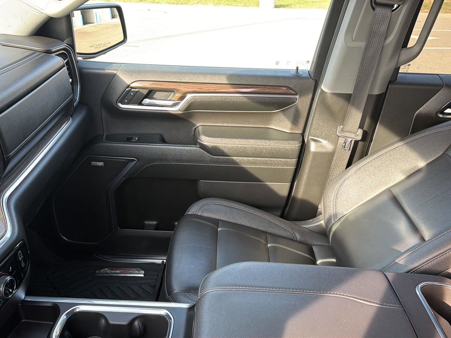 Used 2023 Chevrolet Silverado 1500 RST AWD/4WD image 16