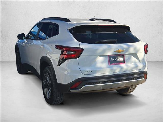 New 2026 Chevrolet Trax LT w/ Sunroof Package FWD image 5