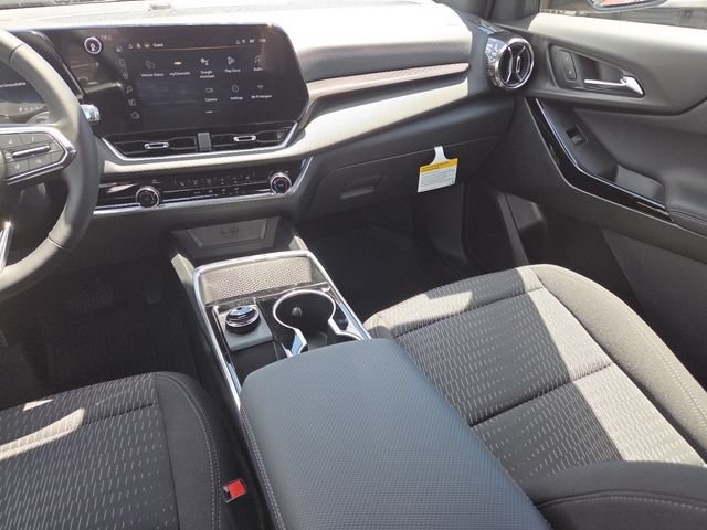 New 2026 Chevrolet Equinox LT w/ Safety and Technology Package FWD image 30