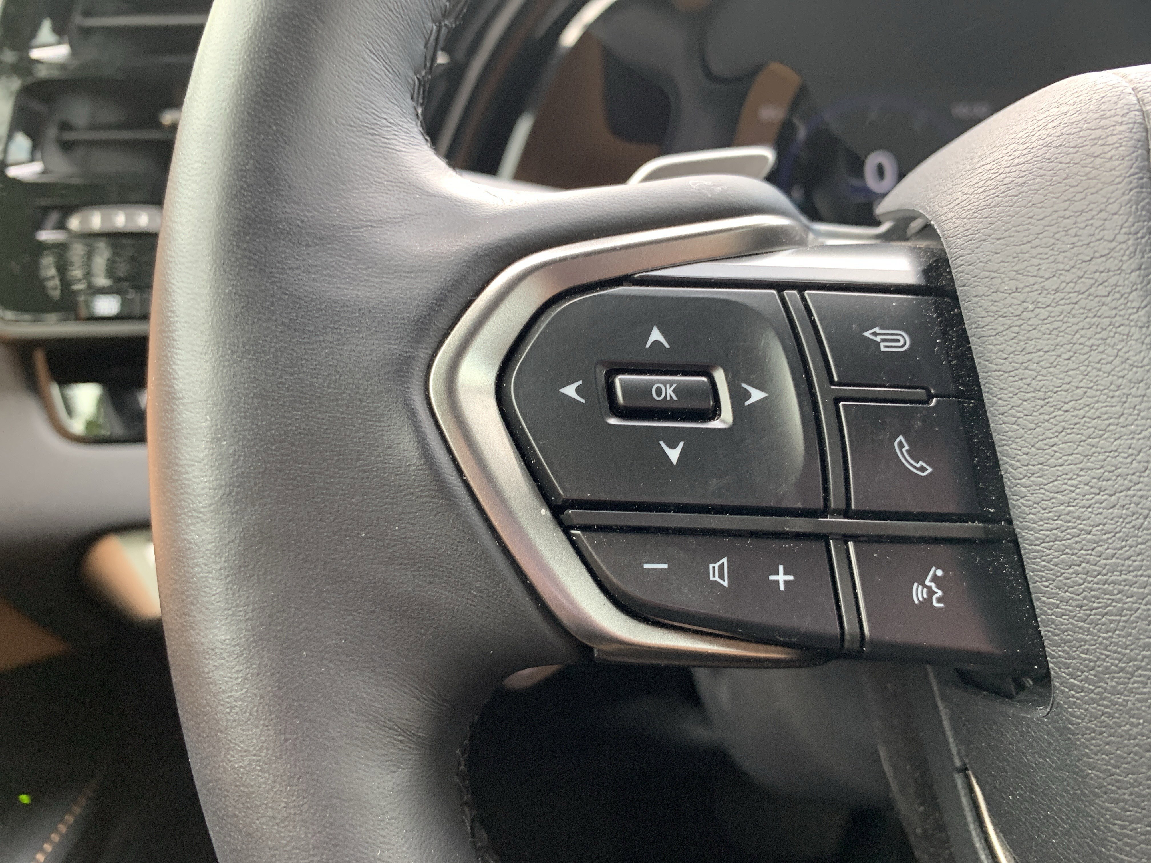 Used 2025 Lexus RX 350 FWD image 19