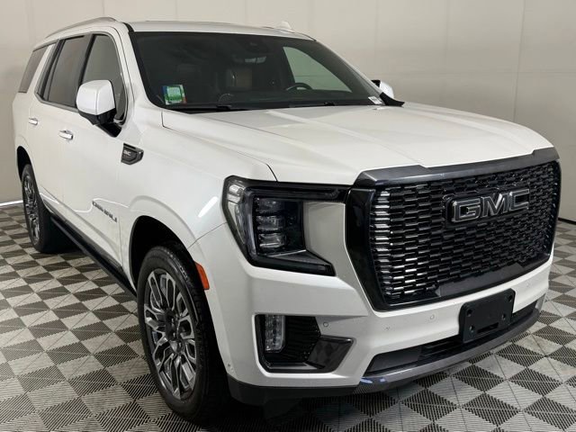 Used 2023 GMC Yukon Denali Ultimate AWD/4WD image 10