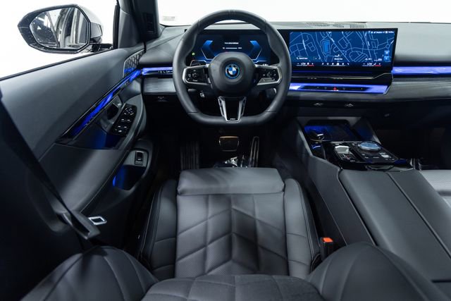 Used 2026 BMW i5 eDrive40 w/ M Sport Package image 14