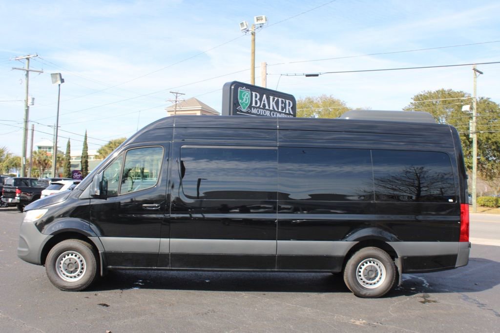 Used 2025 Mercedes-Benz Sprinter 2500 image 14
