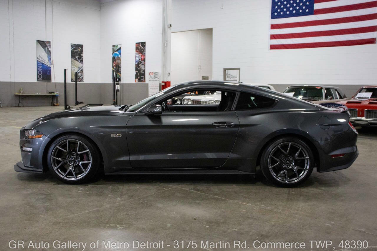 Used 2019 Ford Mustang GT w/ Performance Package - Level 2 RWD image 3