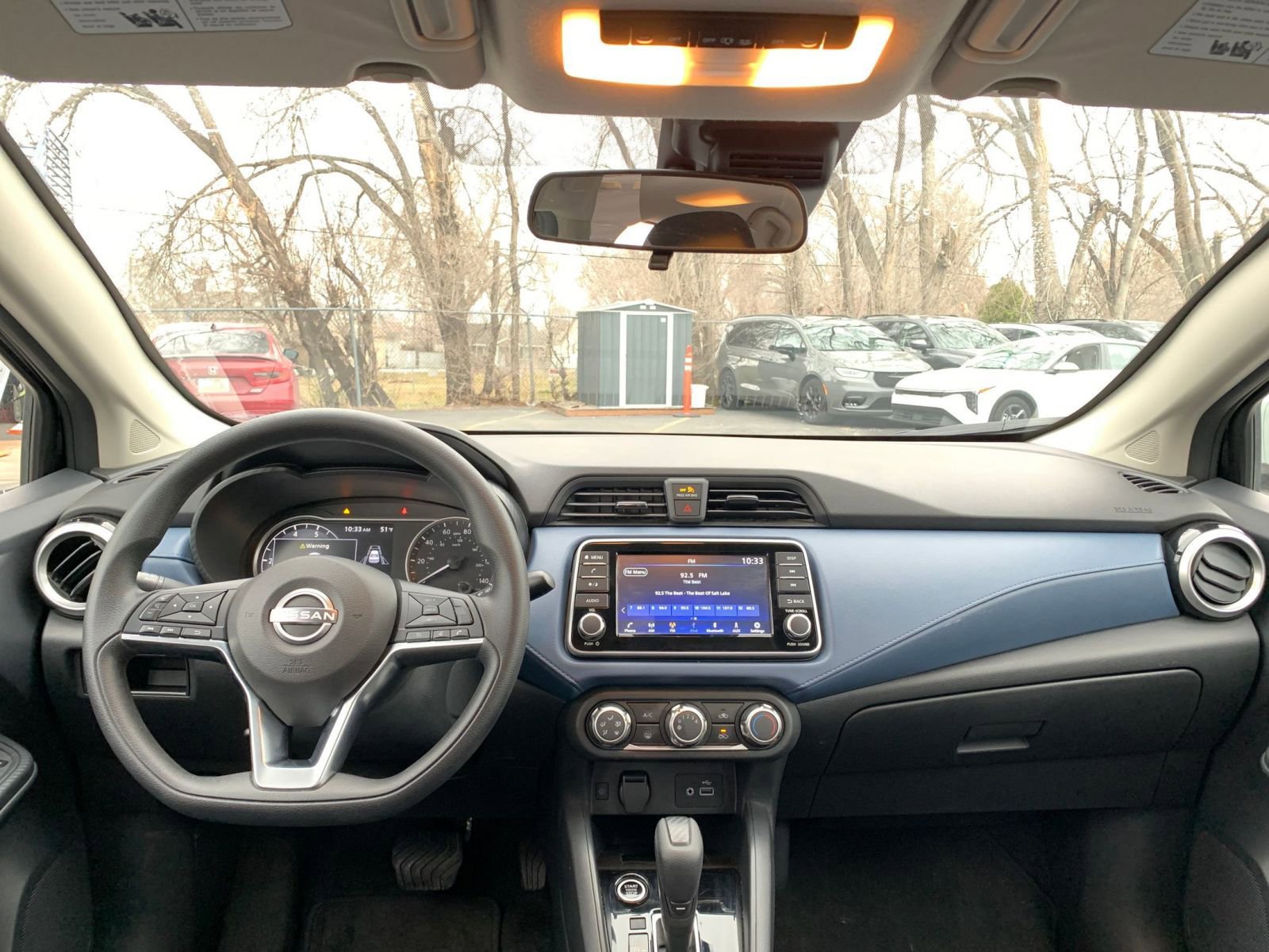 Used 2025 Nissan Versa SV w/ Trunk Package image 31