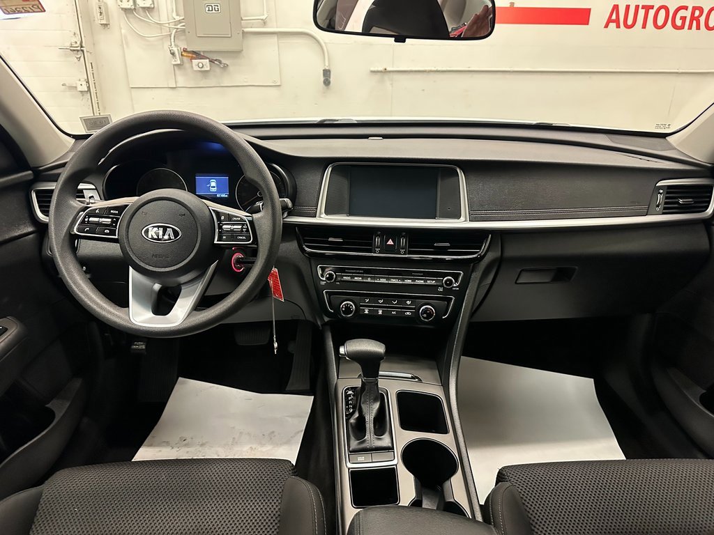 Used 2020 Kia Optima LX image 22