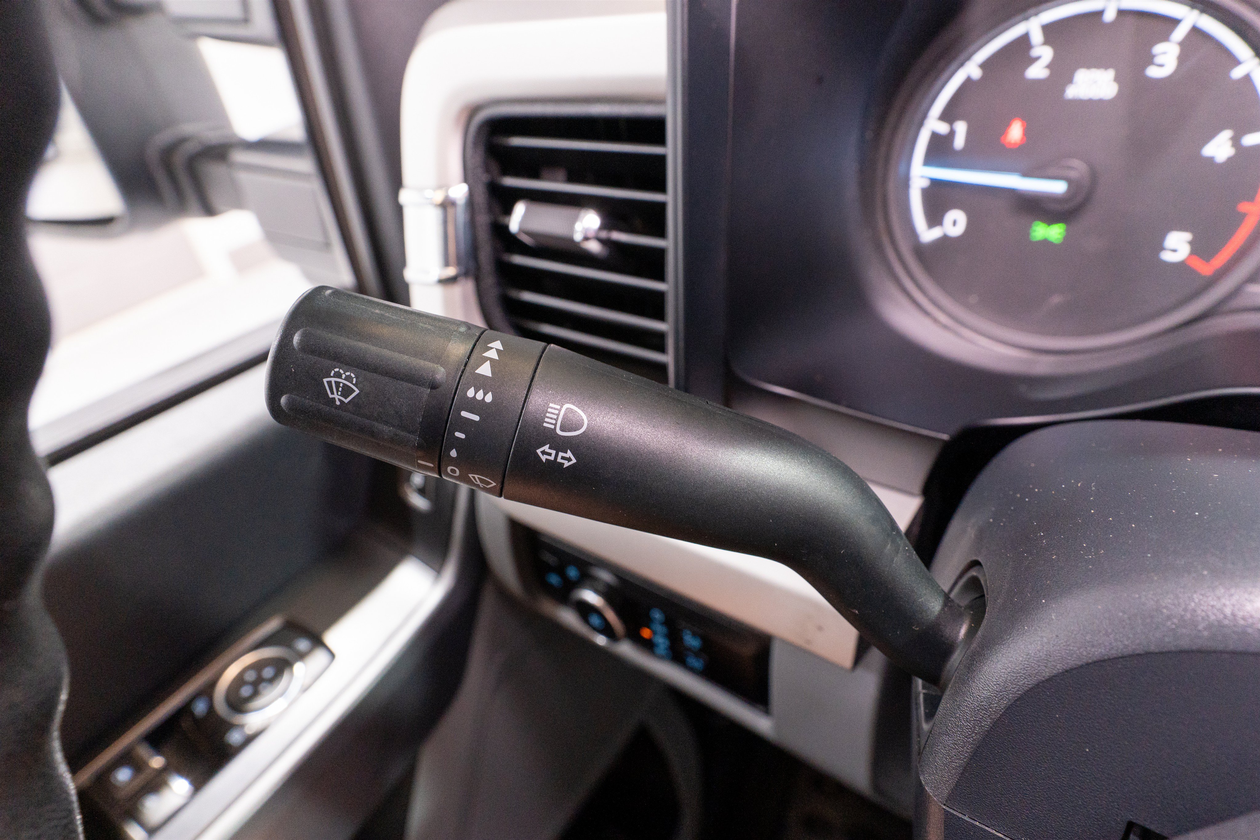 Used 2023 Ford F350 XLT w/ 360-Degree Camera Package AWD/4WD image 31