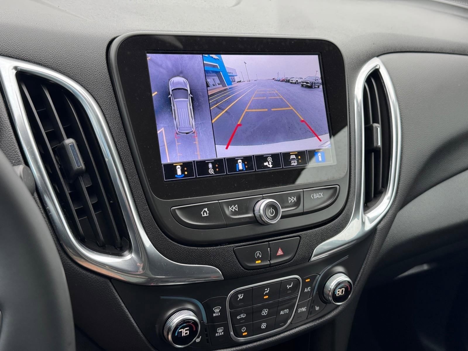 Used 2024 Chevrolet Equinox LT AWD/4WD image 16