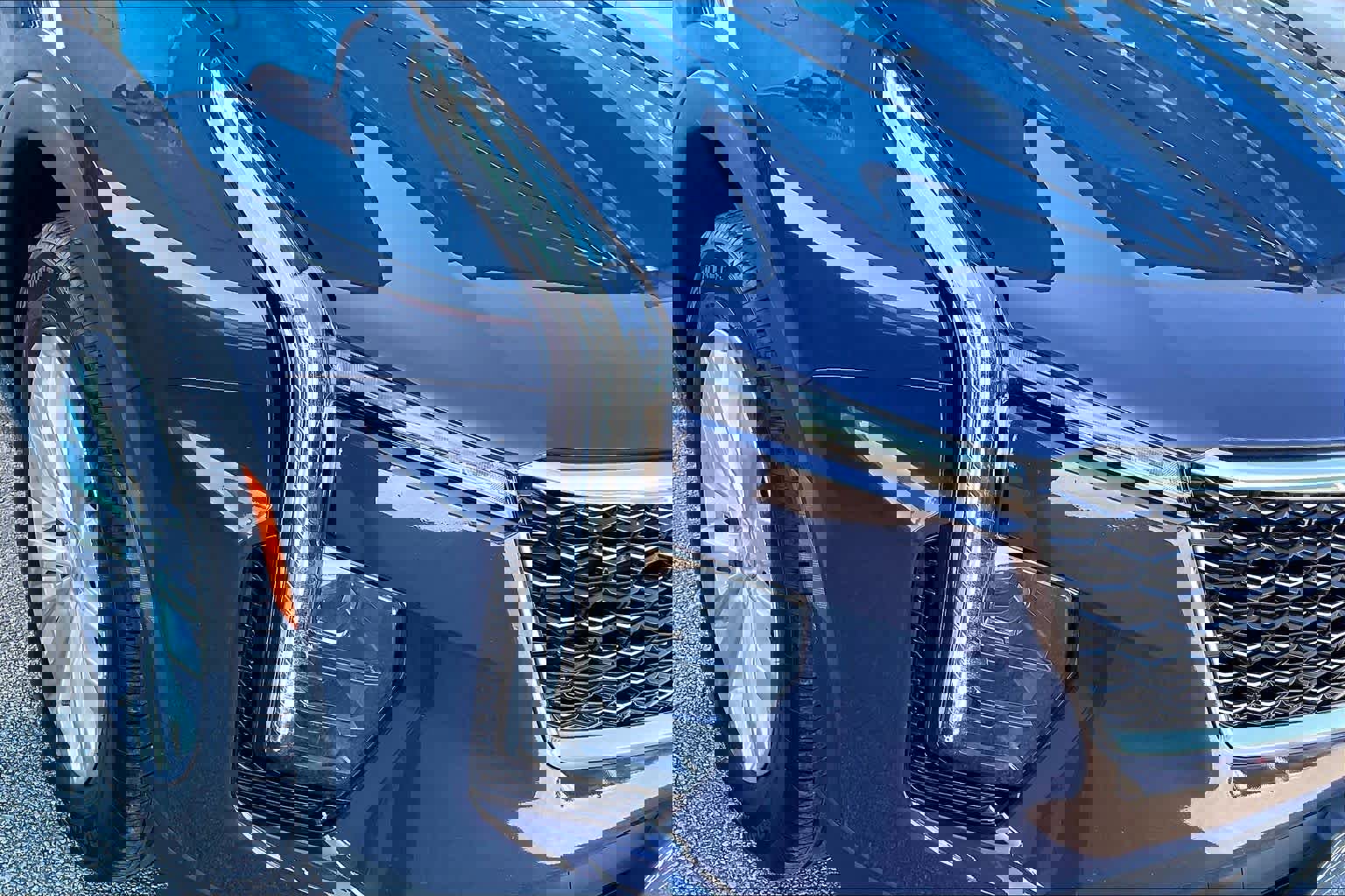 Used 2024 Cadillac XT4 Luxury w/ Cold Weather Package image 27