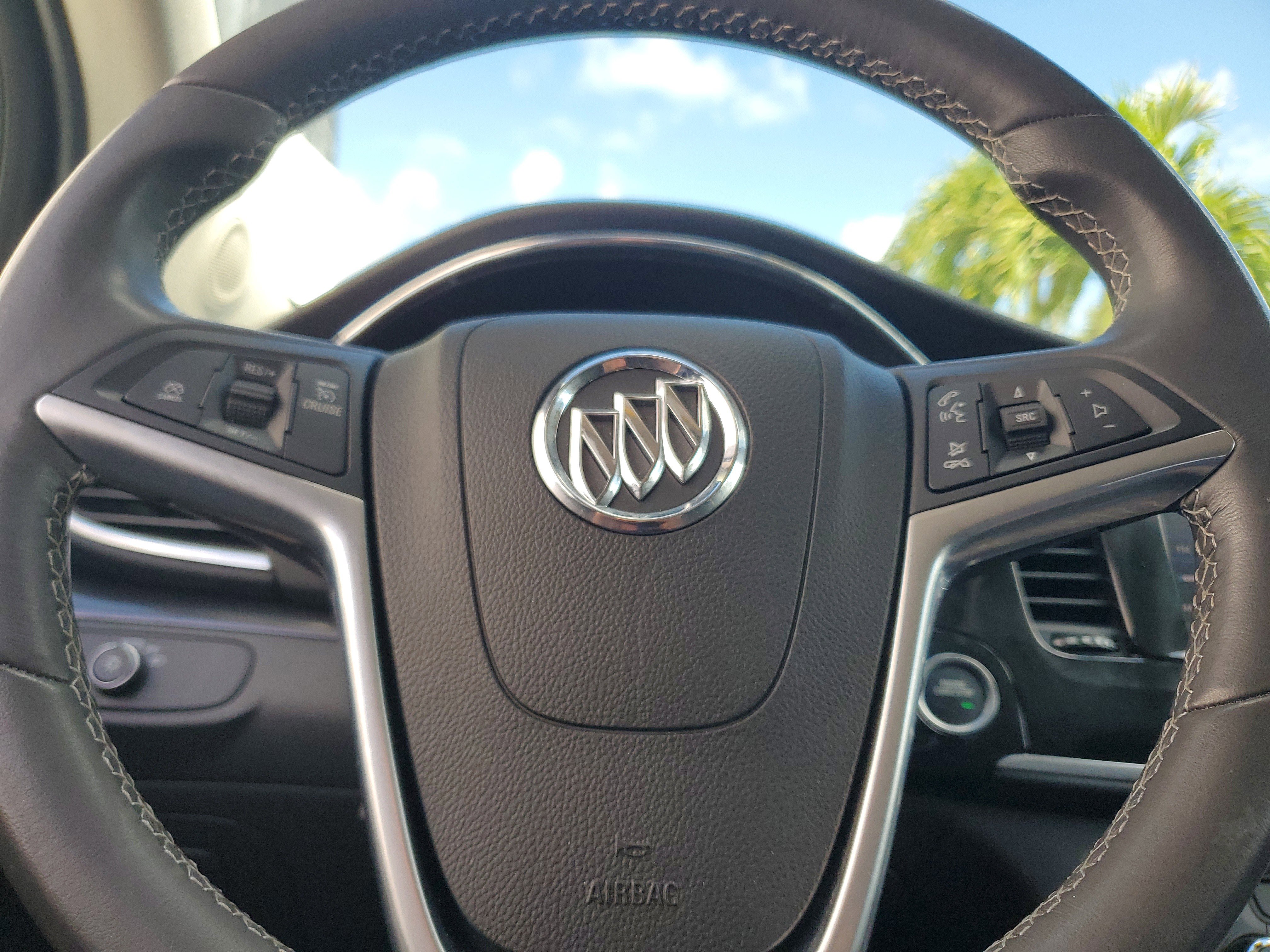 Used 2022 Buick Encore Preferred w/ Safety Package image 22