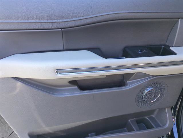 Used 2021 Ford Expedition Max XLT image 87