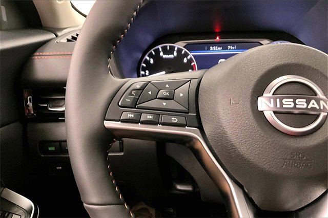 New 2025 Nissan Sentra SR w/ SR Premium Package image 19