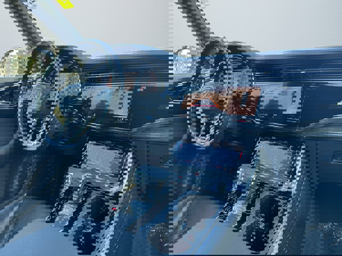 Used 2020 Audi Q8 Premium Plus w/ Premium Plus Package image 14