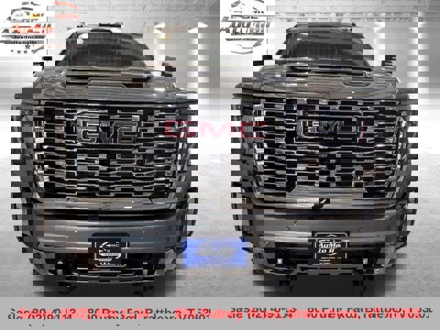 Used 2024 GMC Sierra 3500 Denali w/ Denali Reserve Package image 10