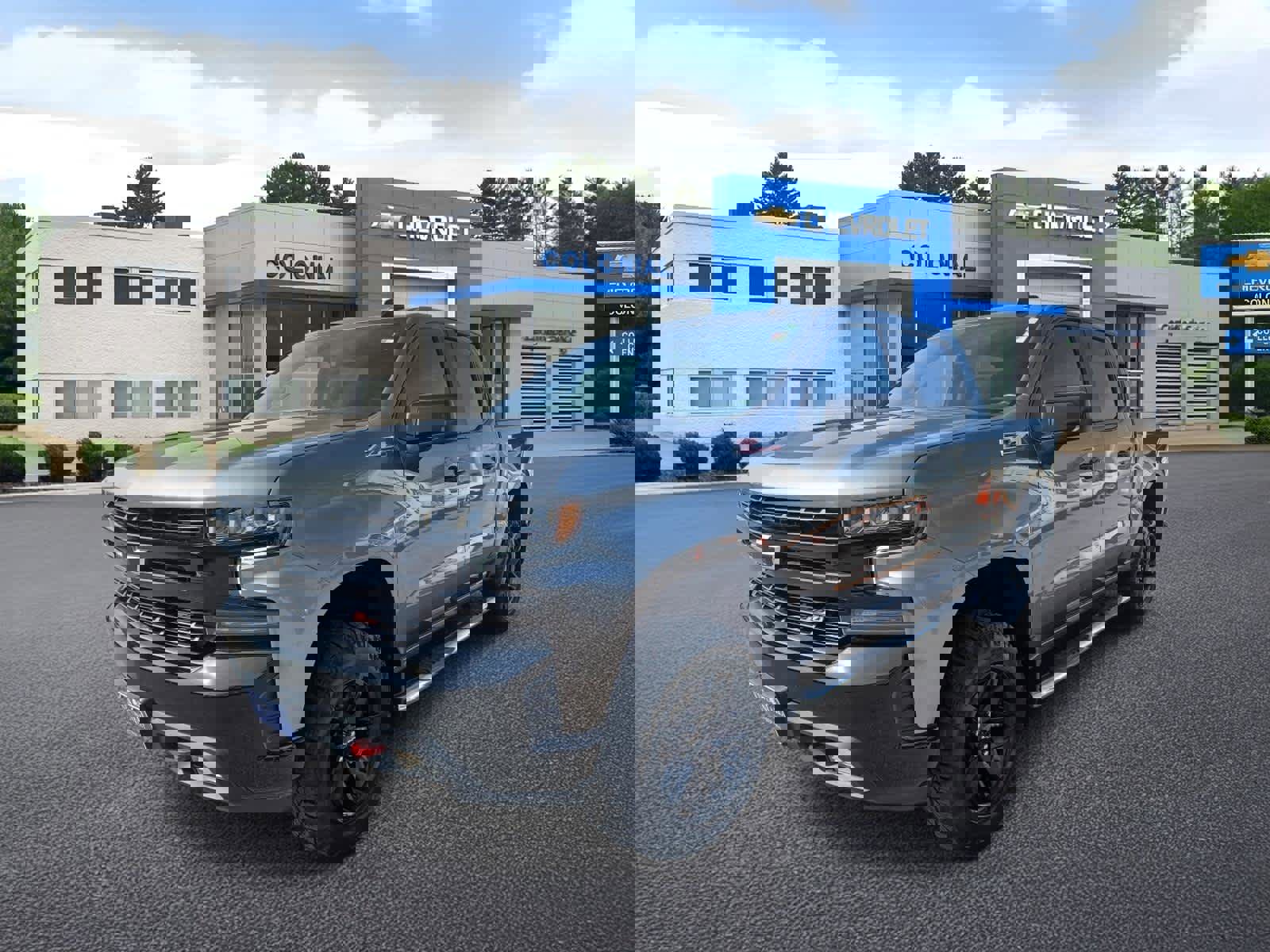 Used 2021 Chevrolet Silverado 1500 LT Trail Boss w/ Convenience Package II image 1