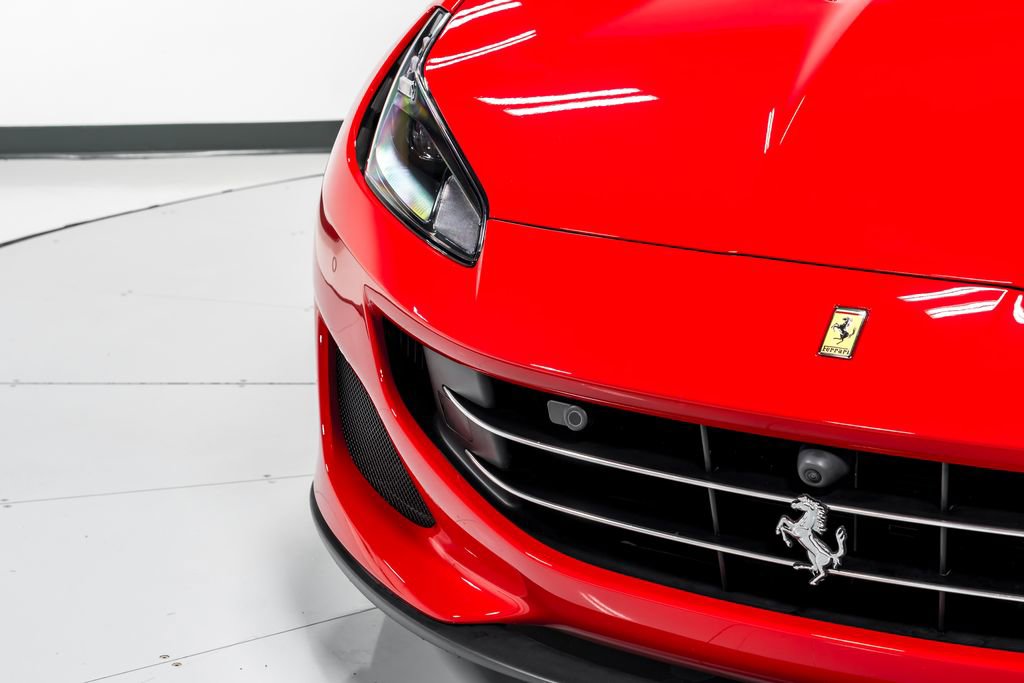 Used 2020 Ferrari Portofino RWD image 45