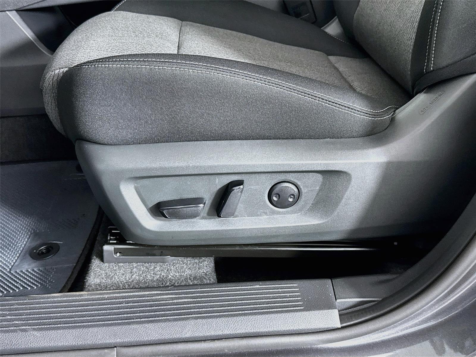 New 2027 Nissan Rogue SV FWD image 19
