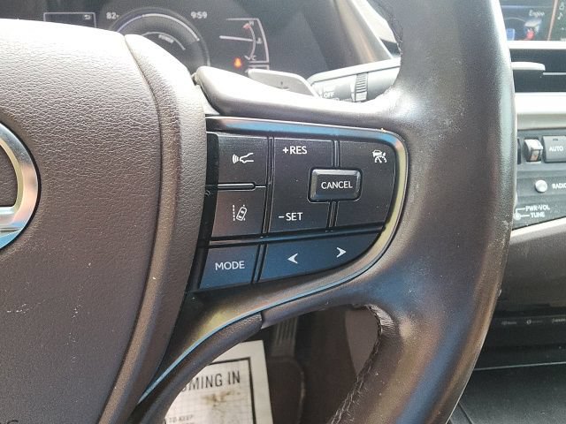 Used 2021 Lexus ES 300h w/ Premium Package FWD image 19