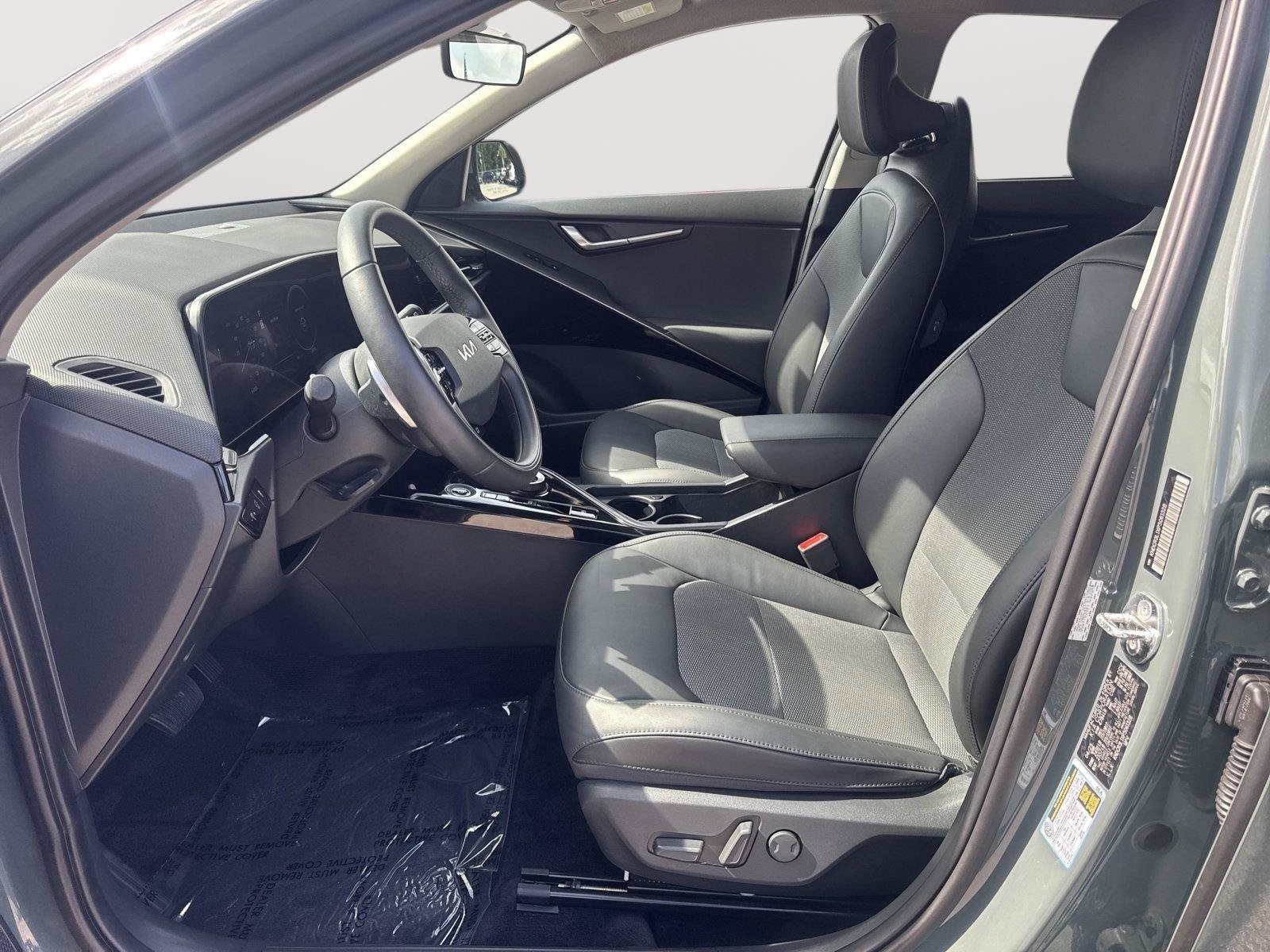 Used 2023 Kia Niro Wind FWD image 7