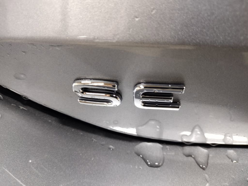 New 2026 Volkswagen Tiguan SE image 14