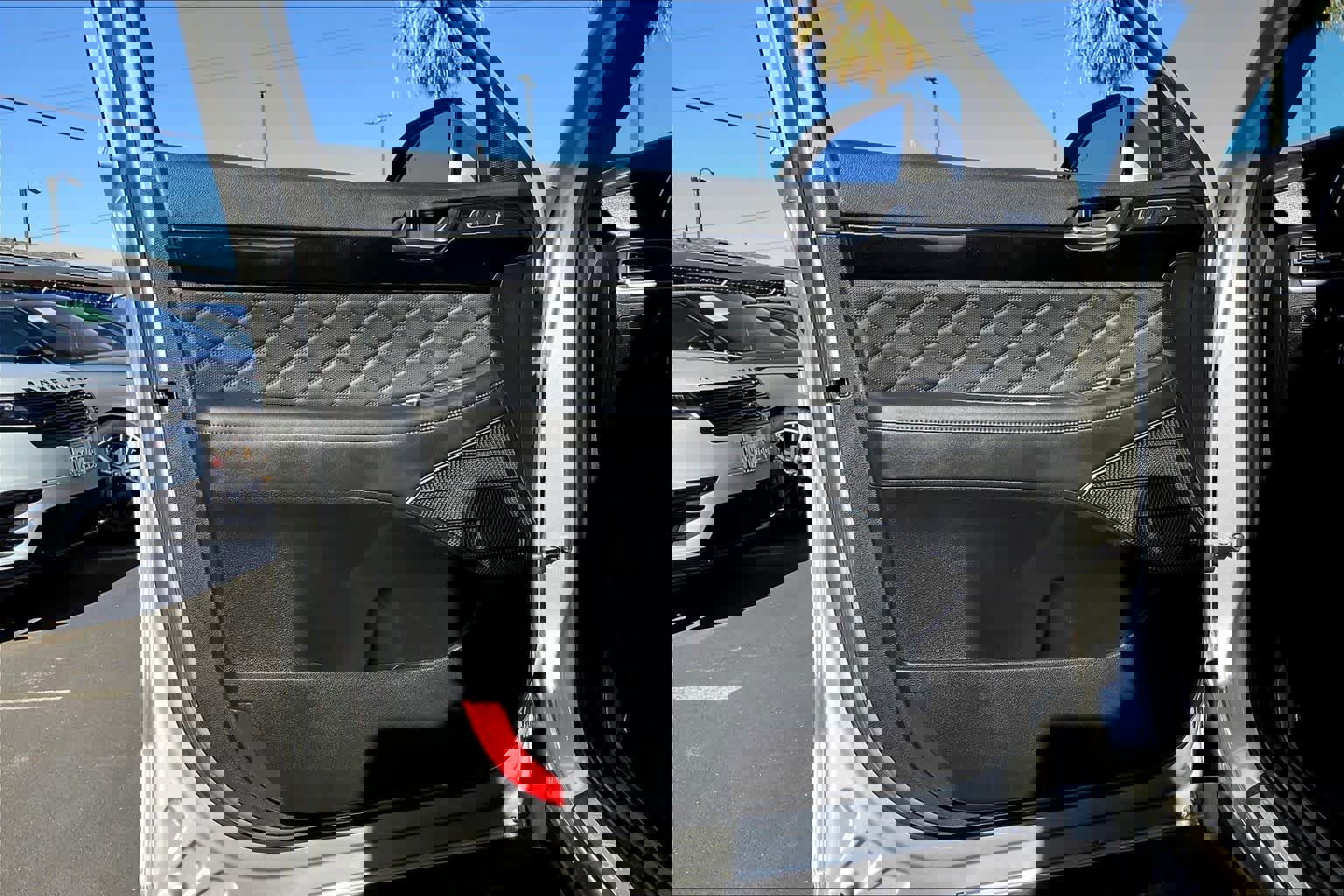 Used 2022 Hyundai Palisade Calligraphy w/ Cargo Package image 26