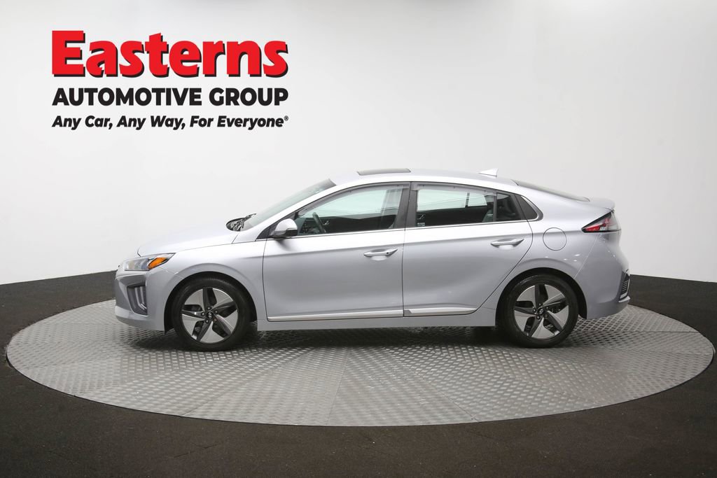 Used 2022 Hyundai Ioniq SEL FWD image 59