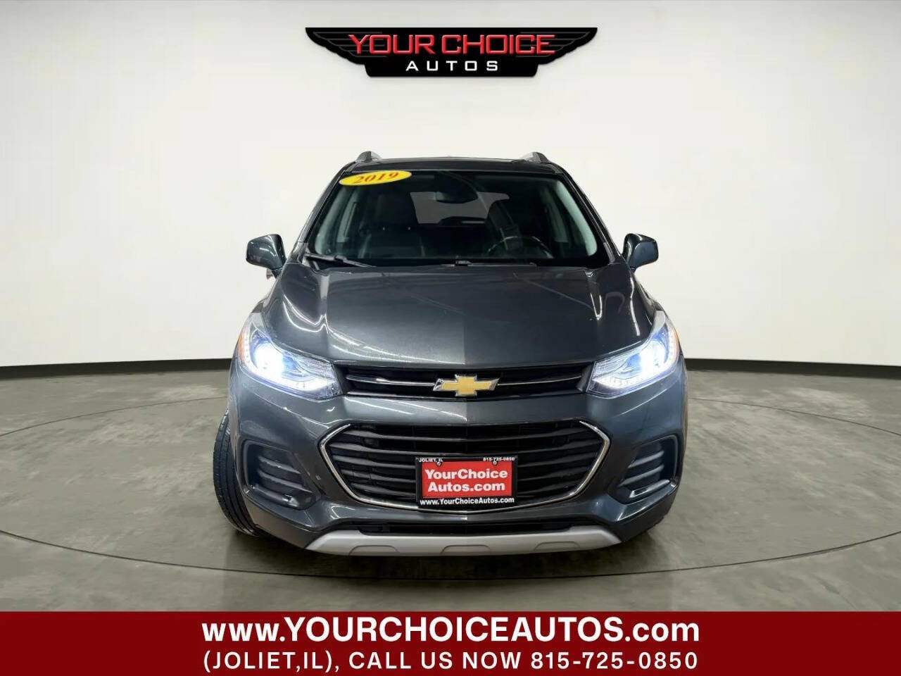 Used 2019 Chevrolet Trax LT w/ Sun & Sound Package AWD/4WD image 8