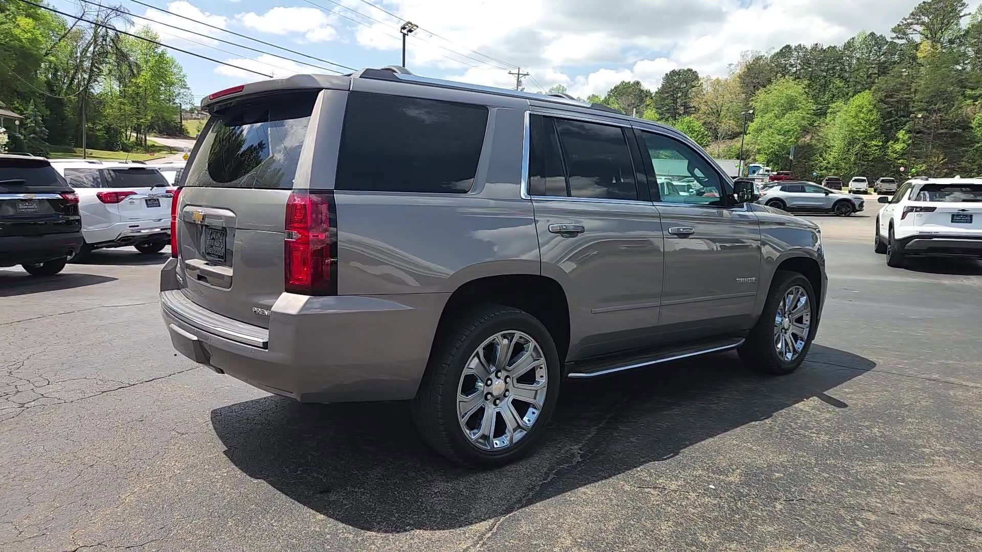 Used 2019 Chevrolet Tahoe Premier AWD/4WD image 14