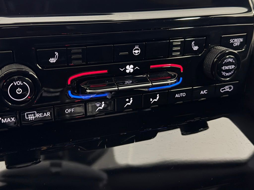 Certified 2024 Jeep Grand Cherokee Laredo X w/ Luxury Tech Group I image 19